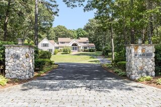 Photo of real estate for sale located at 98 Bunker Hill Barnstable, MA 02655