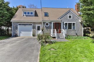 Photo of real estate for sale located at 554 Strawberry Hill Rd Barnstable, MA 02601