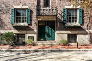 Photo of 1 West Hill Place Boston - Beacon Hill, MA 02114