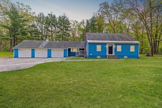 Photo of real estate for sale located at 1011 Concord Rd Marlborough, MA 01752