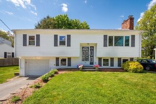 Photo of real estate for sale located at 100 West St Reading, MA 01867
