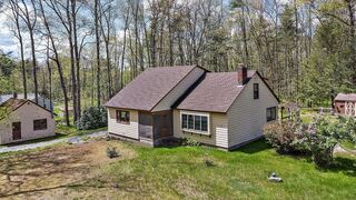 Photo of real estate for sale located at 400 Salem Rd Dracut, MA 01826