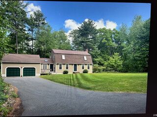 Photo of real estate for sale located at 4 Johnston Way Norfolk, MA 02056