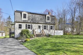 Photo of real estate for sale located at 89 Hill Street Gardner, MA 01440