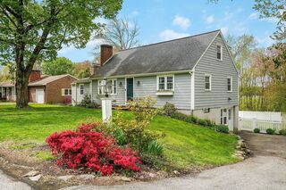 Photo of real estate for sale located at 5 Kenwood Street Chelmsford, MA 01824