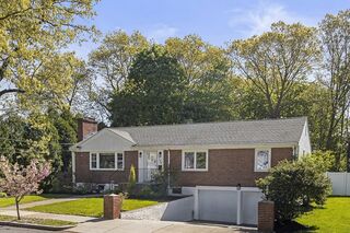 Photo of 156 Woodcliff Rd Newton Highlands, MA 02461