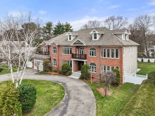 Photo of real estate for sale located at 75 Woodfall Rd Belmont, MA 02478