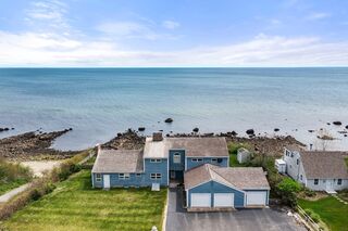 Photo of real estate for sale located at 39 Shoreline Way Plymouth, MA 02360