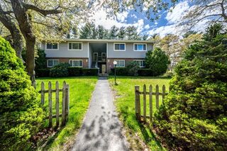 Photo of real estate for sale located at 4 Susan Rd Wareham, MA 02532