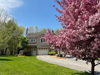 Photo of real estate for sale located at 109 Ridgefield Cir Clinton, MA 01510