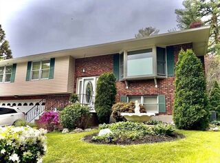 Photo of real estate for sale located at 5 Wildwood Ter Saugus, MA 01906