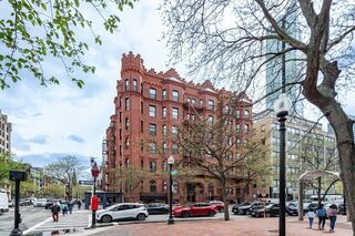Photo of real estate for sale located at 271 Dartmouth St. Back Bay, MA 02116
