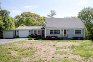 Photo of real estate for sale located at 1332 Main Rd Westport, MA 02790