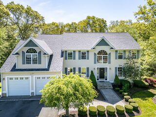 Photo of real estate for sale located at 25 Benjamin Tripp Rd Westport, MA 02790