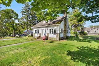 Photo of real estate for sale located at 34 Lincoln Ave Bourne, MA 02532