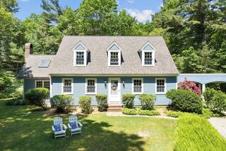 Photo of real estate for sale located at 62 Bravender Rd Duxbury, MA 02332