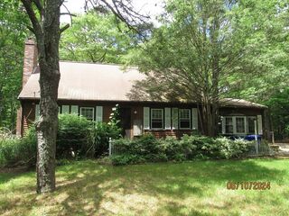 Photo of real estate for sale located at 22 Pinehurst Dr Bourne, MA 02532