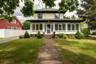 Photo of real estate for sale located at 85 Marion Rd Wareham, MA 02571