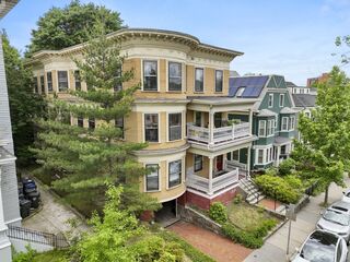 Photo of real estate for sale located at 431 Putnam Ave Cambridge, MA 02139