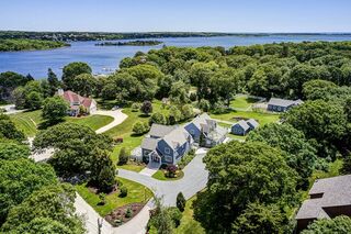 Photo of real estate for sale located at 8 Clyde's Way Westport, MA 02790