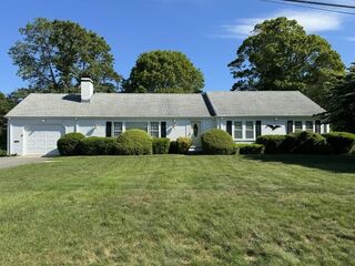 Photo of real estate for sale located at 10 Brae Burn Lane Yarmouth, MA 02664
