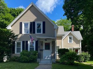 Photo of real estate for sale located at 112 Pleasant St Franklin, MA 02038