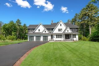 Photo of real estate for sale located at 5 Deer Run Marion, MA 02738