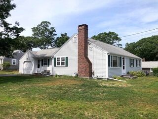 Photo of real estate for sale located at 5 Arrowhead Dr Dennis, MA 02670