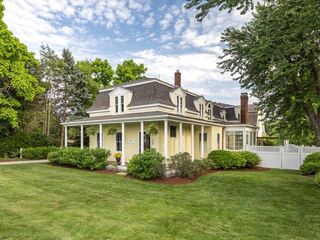 Photo of real estate for sale located at 113 Saint George St Duxbury, MA 02332