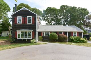 Photo of real estate for sale located at 8 Woodbine Ln Dennis, MA 02670