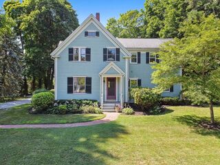 Photo of real estate for sale located at 201 Saint George St Duxbury, MA 02332