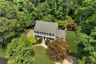 Photo of real estate for sale located at 15 Phillips Brook Circle Duxbury, MA 02332