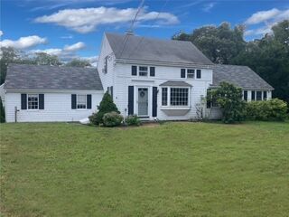 Photo of real estate for sale located at 37 Hope Ln Dennis, MA 02638