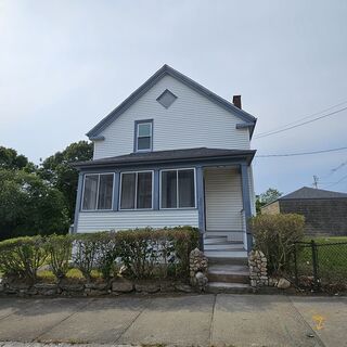 Photo of 65 Woodlawn St New Bedford, MA 02744