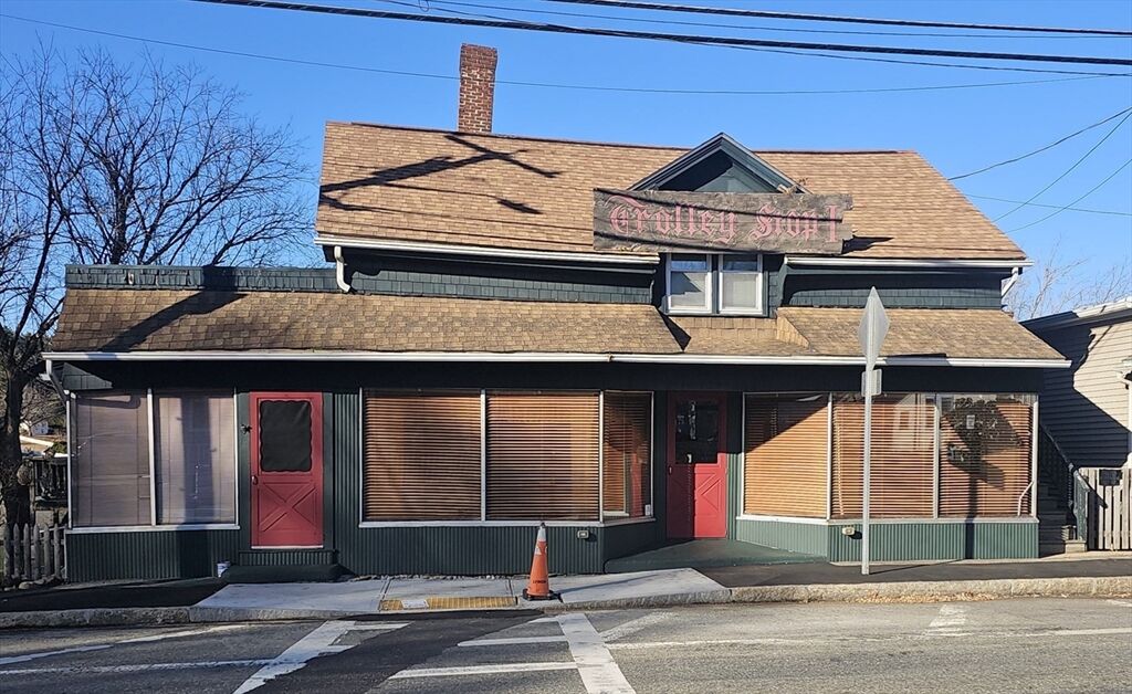 Photo of 294 E Main St East Brookfield, MA 01515