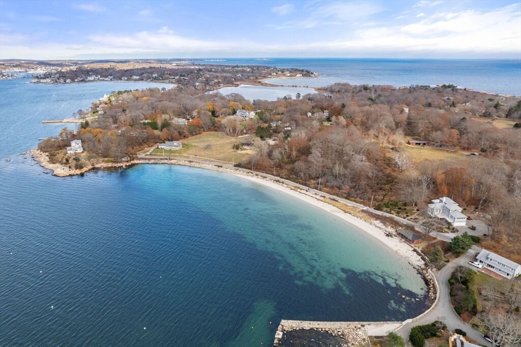 Photo of real estate for sale located at 5 Elm Avenue Gloucester, MA 01930