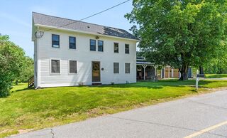 Photo of 356 Hunt Rd Oakham, MA 01068