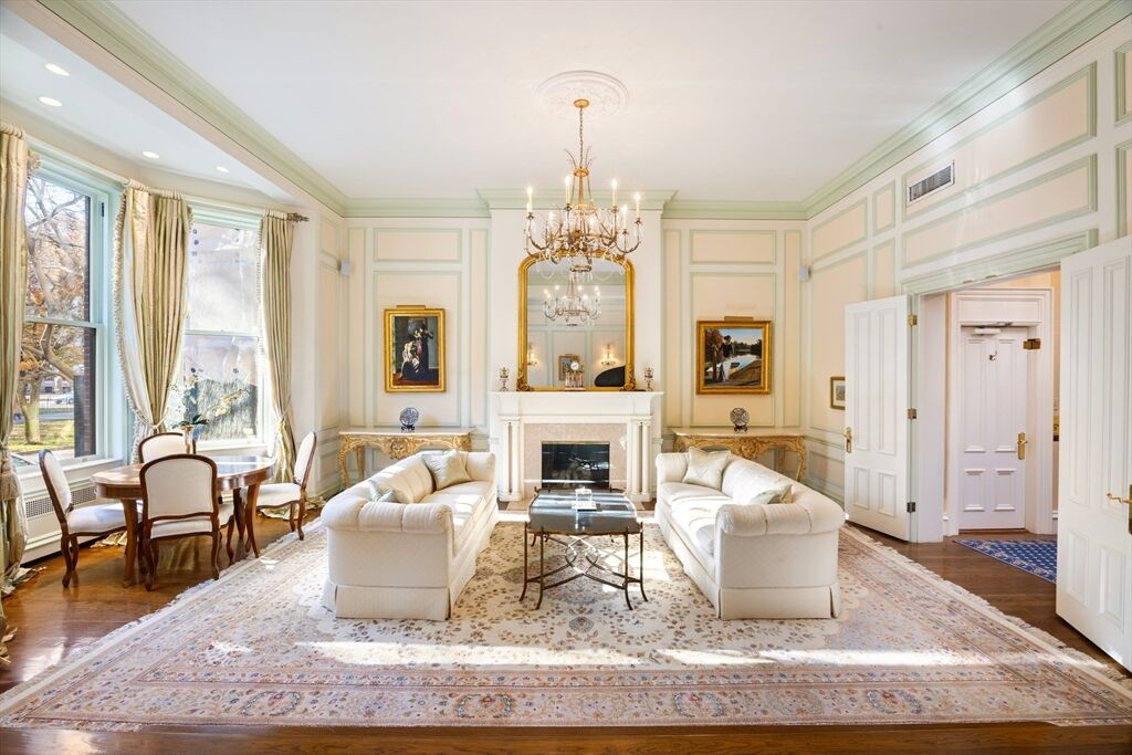 Photo of real estate for sale located at 129 Commonwealth Ave Back Bay, MA 02116