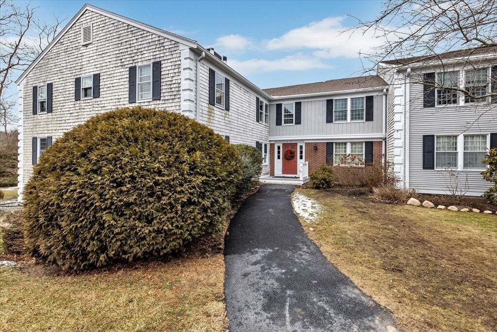 Photo of real estate for sale located at 3 Highview Dr Sandwich, MA 02563