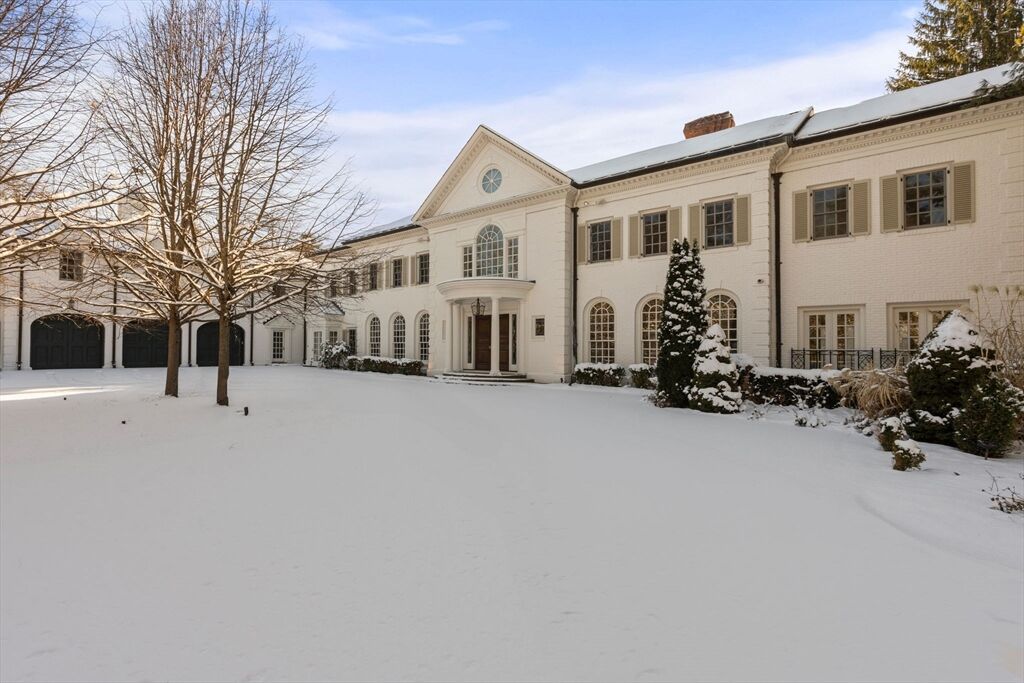 Photo of real estate for sale located at 200 Pond Road Wellesley, MA 02482