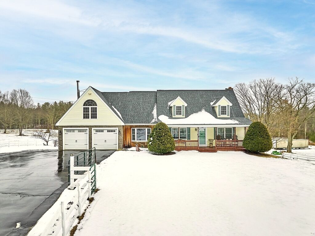 Photo of 206 E. Hill Road, E Oakham, MA 01068