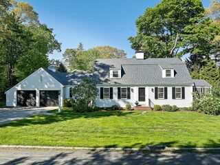 Photo of real estate for sale located at 14 Wadsworth Ln Duxbury, MA 02332