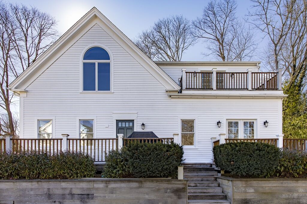 Photo of real estate for sale located at 19 East Bay Rd Barnstable, MA 02655