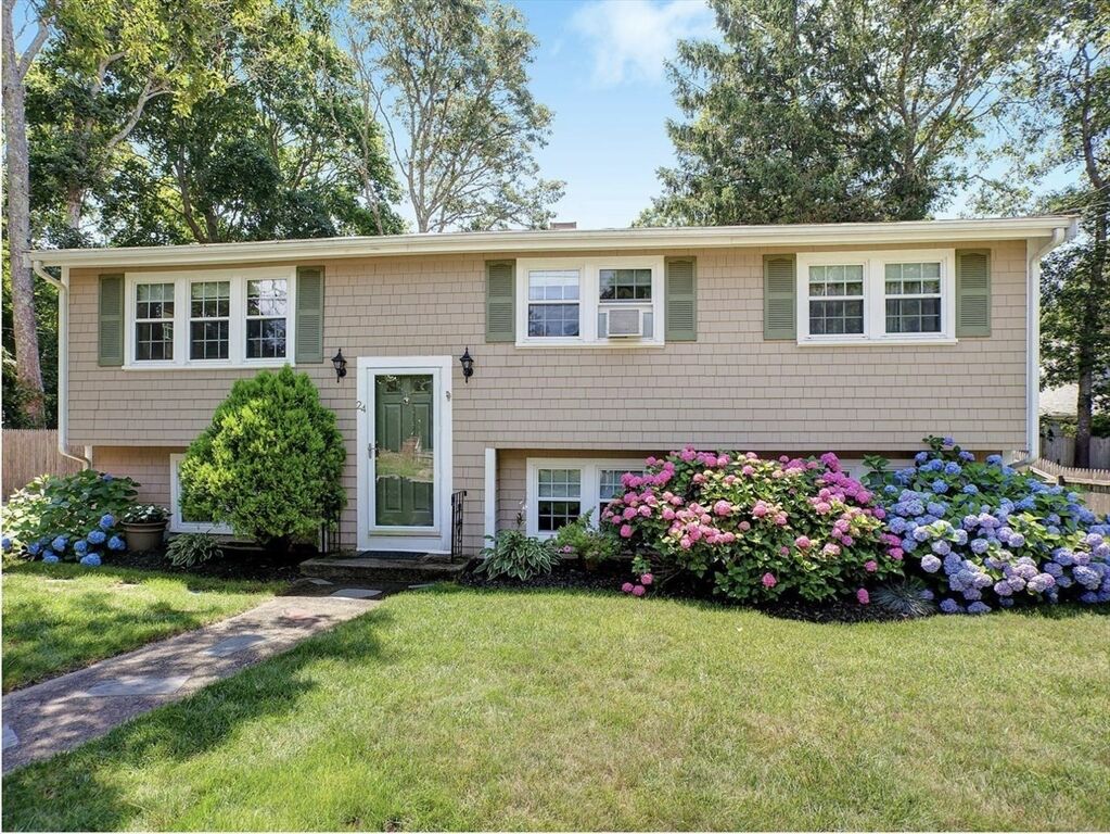 Photo of 24 Wyman Ave Monument Beach, MA 02532