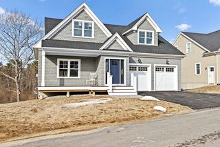 Photo of real estate for sale located at 5 Fieldstone Farm Way Duxbury, MA 02332