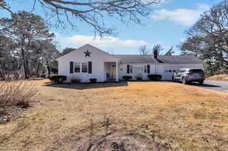 Photo of real estate for sale located at 3 Old Field Rd Dennis, MA 02670