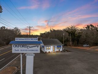 Photo of real estate for sale located at 98 County Rd Mattapoisett, MA 02739