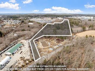 Photo of real estate for sale located at 4 Spectacle Pond Rd Littleton, MA 01460