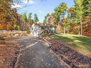 Photo of real estate for sale located at 11 Cordwood Path Duxbury, MA 02332