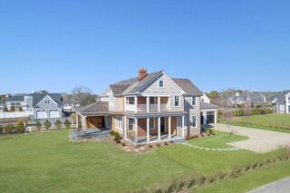Photo of real estate for sale located at 4 Somerset Ln Edgartown, MA 02539
